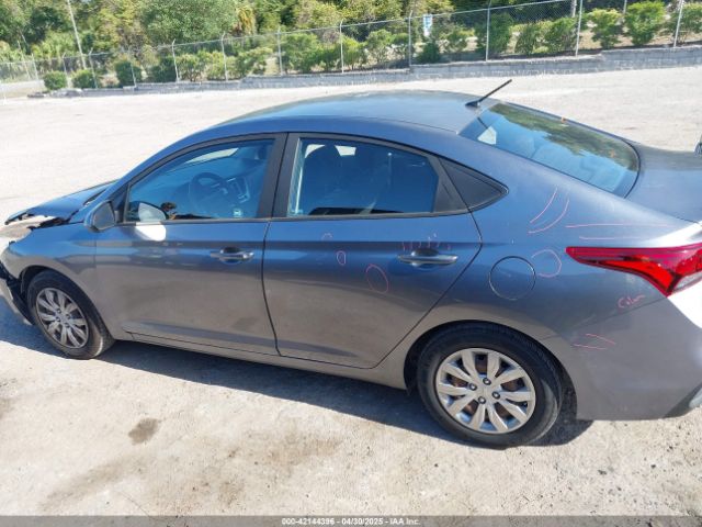 3KPC24A39JE025107 Hyundai ACCENT SE