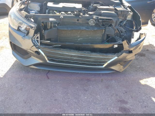 3KPC24A39JE025107 Hyundai ACCENT SE
