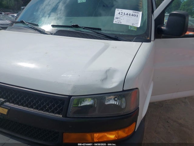 1GCWGAFP2K1241541 Chevrolet Express 2500 Work Van
