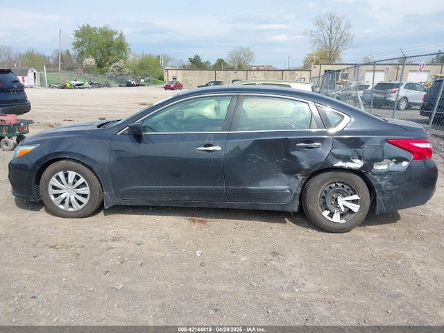Nissan Altima 2.5 S 2017 1N4AL3AP7HC201175 Image 14