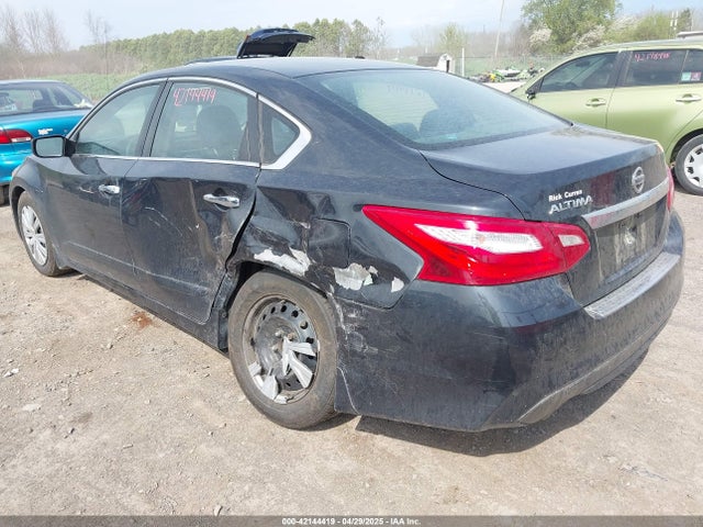 Nissan Altima 2.5 S 2017 1N4AL3AP7HC201175 Image 3
