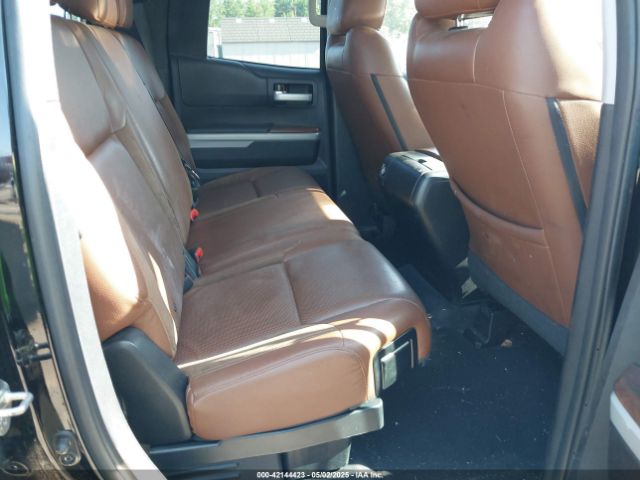 5TFUW5F17GX546082 Toyota Tundra Sr5 5.7l V8