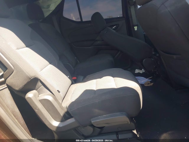 1GNEVGKW1NJ164383 Chevrolet Traverse Awd Lt Cloth
