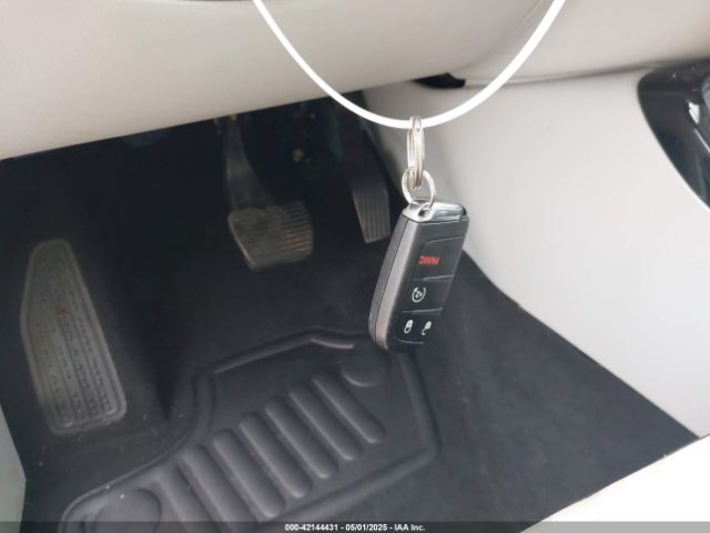 3C4NJDCB9HT641654 Jeep New Compass Limited 4x4