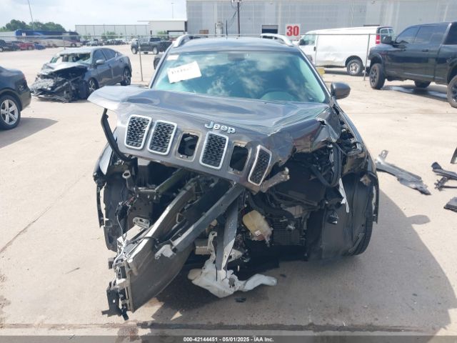 1C4PJLLB2KD333239 Jeep Cherokee Latitude Plus Fwd