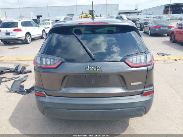 1C4PJLLB2KD333239 Jeep Cherokee Latitude Plus Fwd
