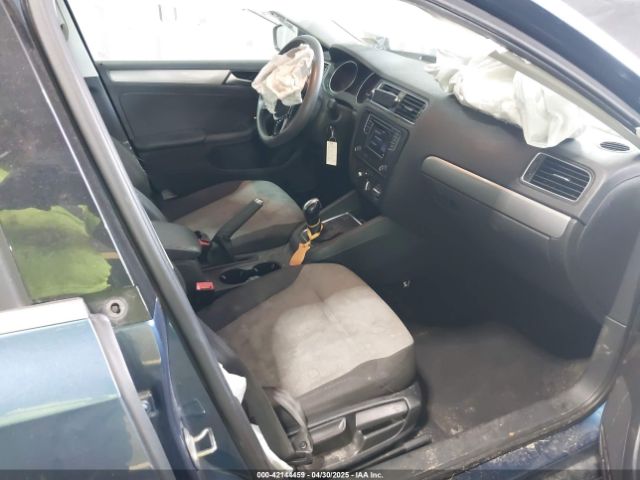 3VW2B7AJ3HM310703 Volkswagen Jetta 1.4t S