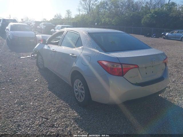 2T1BURHE0JC045528 Toyota COROLLA LE