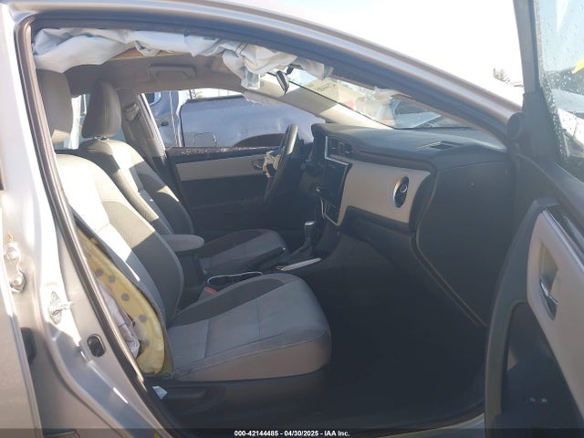 2T1BURHE0JC045528 Toyota COROLLA LE
