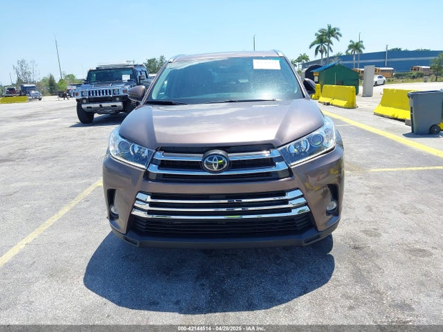 5TDYZRFH1KS304576 Toyota Highlander Limited