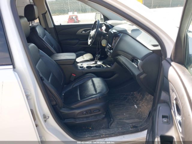 1GNEVJKW5JJ107465 Chevrolet Traverse Premier