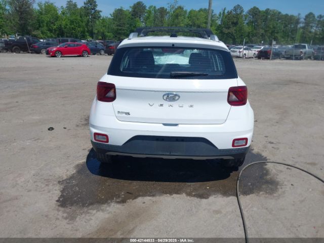KMHRC8A35MU122692 Hyundai Venue Sel