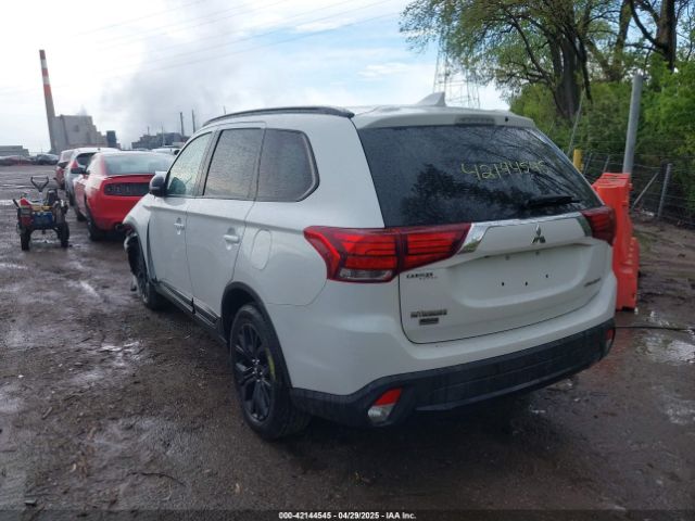 2018 MITSUBISHI OUTLANDER JA4AD3A32JZ055477 Photo 2