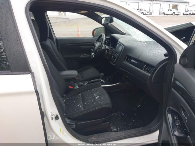 2018 MITSUBISHI OUTLANDER JA4AD3A32JZ055477 Photo 4