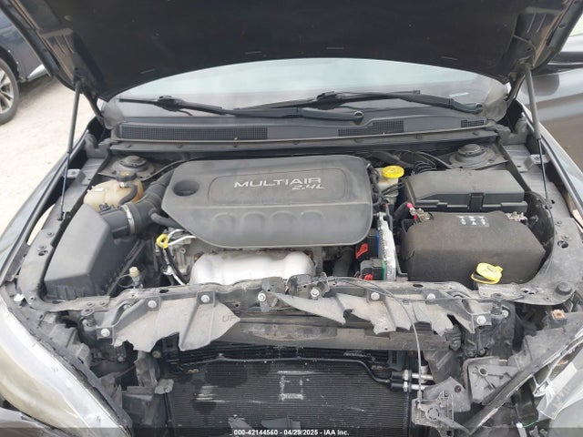 Chrysler 200 S 2015 1C3CCCBB0FN620075 Image 10