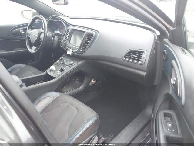Chrysler 200 S 2015 1C3CCCBB0FN620075 Image 5