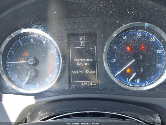 5YFBURHE8HP592962 Toyota COROLLA SE