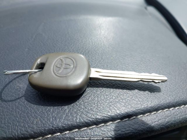 4T1BF1FK1EU863181 Toyota CAMRY LE