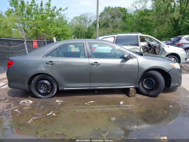 4T1BF1FK1EU863181 Toyota CAMRY LE