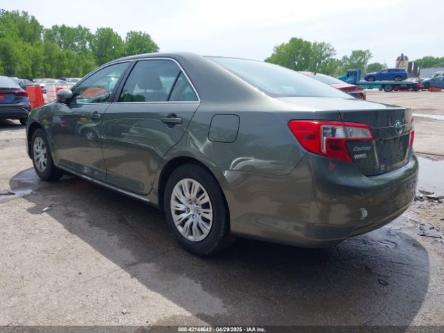 4T1BF1FK1EU863181 Toyota CAMRY LE