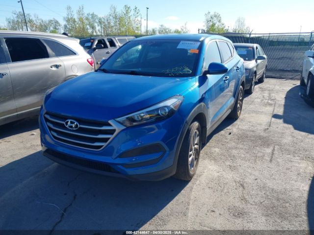 KM8J2CA40JU792495 Hyundai TUCSON SE