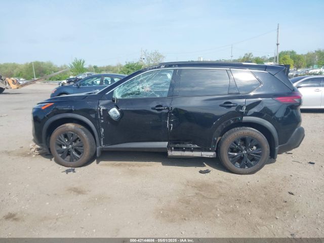 JN8BT3BB1PW214975 Nissan Rogue Sv Intelligent Awd