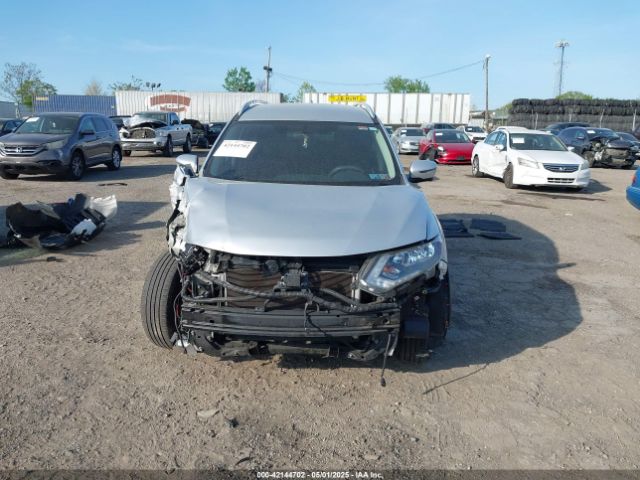 5N1AT2MV4HC878808 Nissan ROGUE SV
