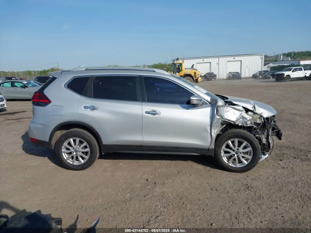 5N1AT2MV4HC878808 Nissan ROGUE SV