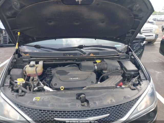Aukcja sprzedaży 2017 Chrysler Pacifica Touring-l, vin: 2C4RC1BG0HR762552, numer aukcji: 42144716