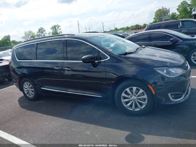 Aukcja sprzedaży 2017 Chrysler Pacifica Touring-l, vin: 2C4RC1BG0HR762552, numer aukcji: 42144716