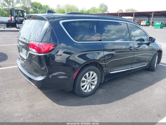 Aukcja sprzedaży 2017 Chrysler Pacifica Touring-l, vin: 2C4RC1BG0HR762552, numer aukcji: 42144716