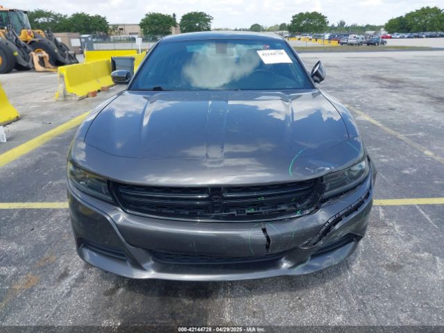 2C3CDXBG4NH248389 Dodge Charger Sxt Rwd
