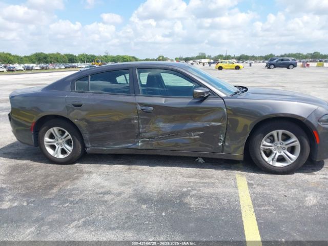 2C3CDXBG4NH248389 Dodge Charger Sxt Rwd