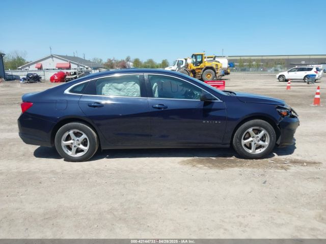 1G1ZC5ST4HF241340 Chevrolet Malibu 1fl