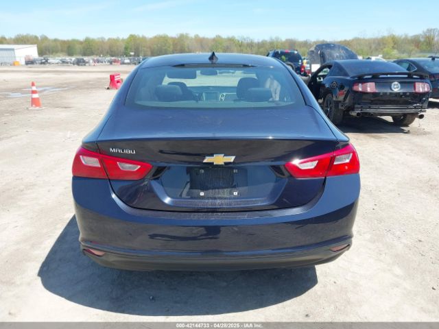 1G1ZC5ST4HF241340 Chevrolet Malibu 1fl