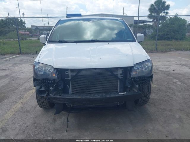 2C4RDGCG2KR723127 Dodge Grand Caravan Sxt