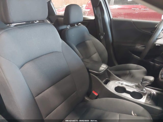 1G1ZD5ST5NF209165 Chevrolet Malibu Fwd Lt