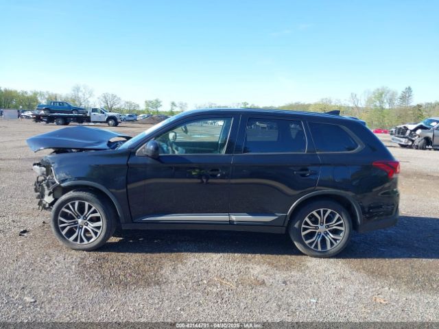 JA4AD2A34HZ021058 Mitsubishi Outlander Es