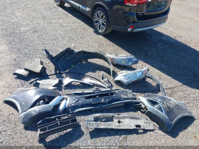 JA4AD2A34HZ021058 Mitsubishi Outlander Es