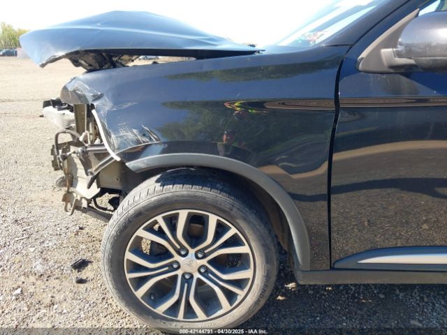JA4AD2A34HZ021058 Mitsubishi Outlander Es