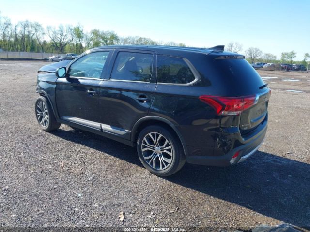 JA4AD2A34HZ021058 Mitsubishi Outlander Es