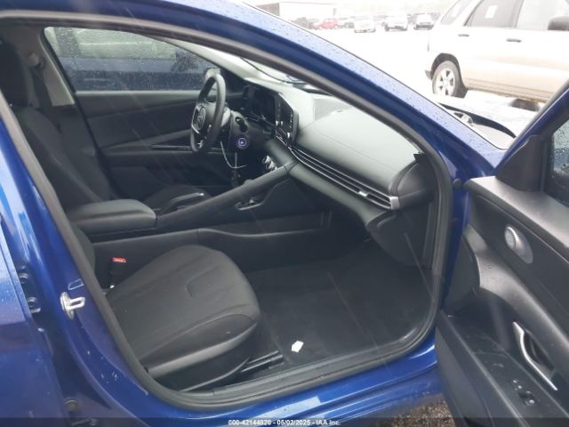 5NPLL4AG7MH049194 Hyundai ELANTRA SE