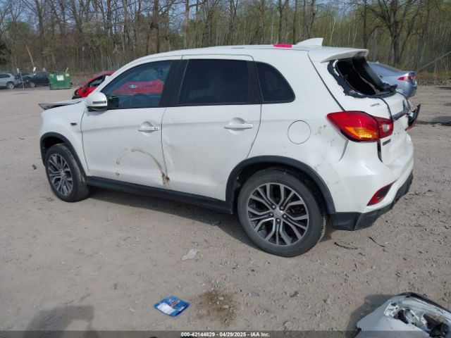 2018 MITSUBISHI OUTLANDER SPORT JA4AR3AW3JZ012651 Photo 2