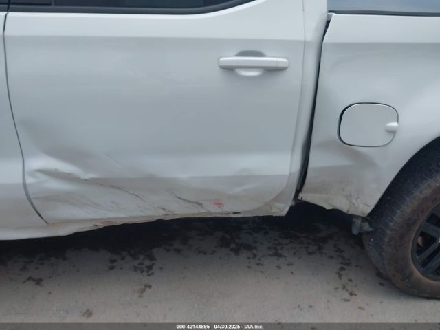 2023 CHEVROLET SILVERADO 1500 1GCUDEE84PZ185368 Photo 5