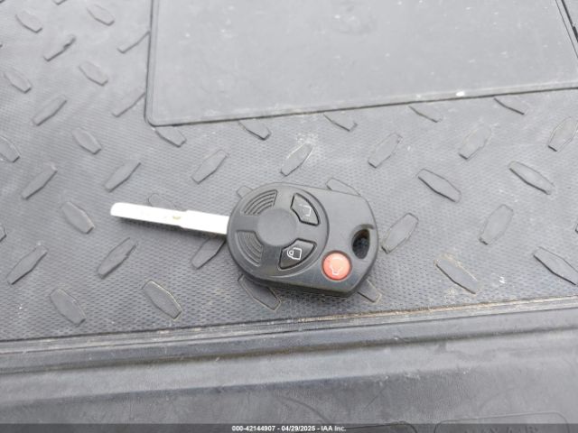 1FMCU0GX4EUB78526 Ford ESCAPE SE