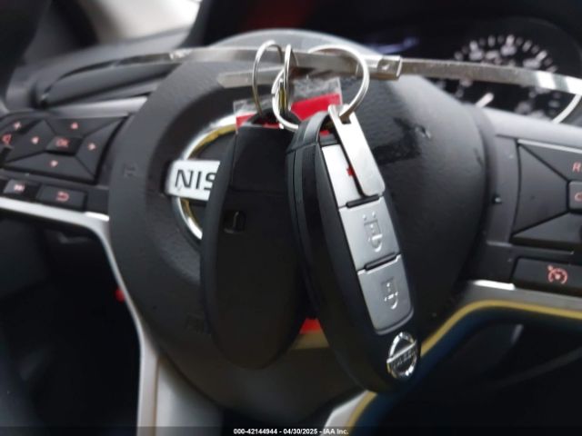 JN1BJ1CP4JW183554 Nissan Rogue Sport Sv