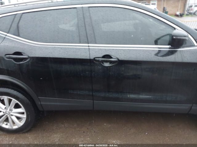 JN1BJ1CP4JW183554 Nissan Rogue Sport Sv