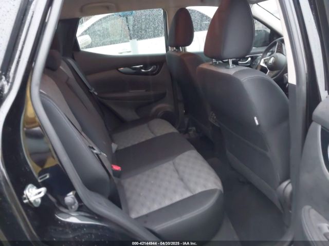 JN1BJ1CP4JW183554 Nissan Rogue Sport Sv
