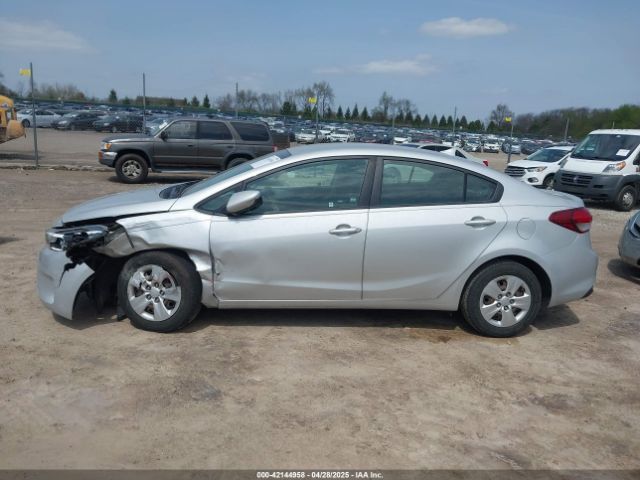 3KPFK4A76HE084786 KIA FORTE LX