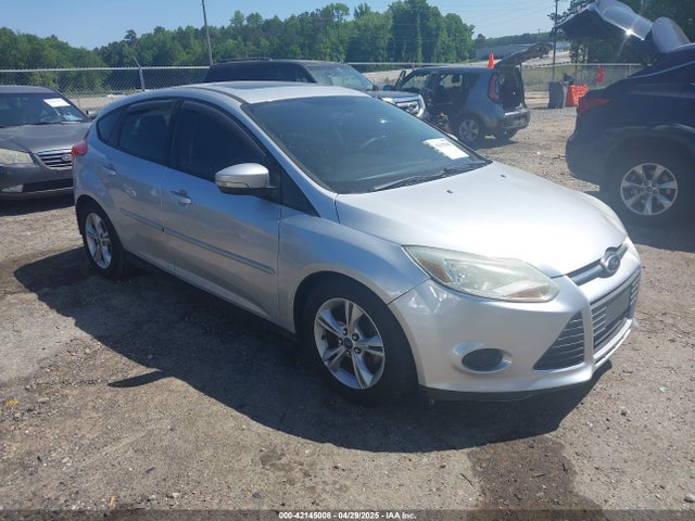 Ford FOCUS SE 2014 1FADP3K2XEL416386 Image 1